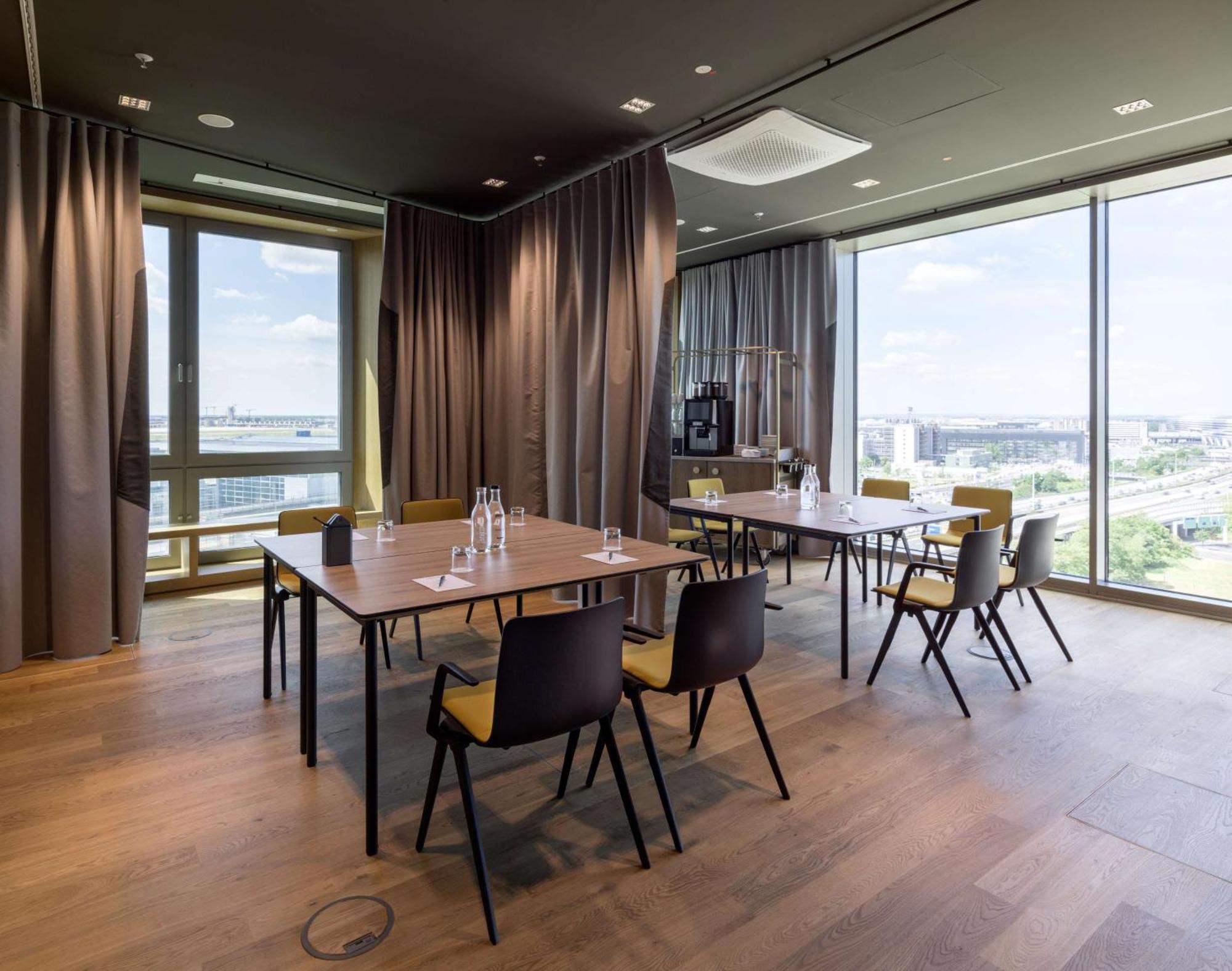 B'Mine Hotel Frankfurt Airport Frankfurt am Main Ngoại thất bức ảnh