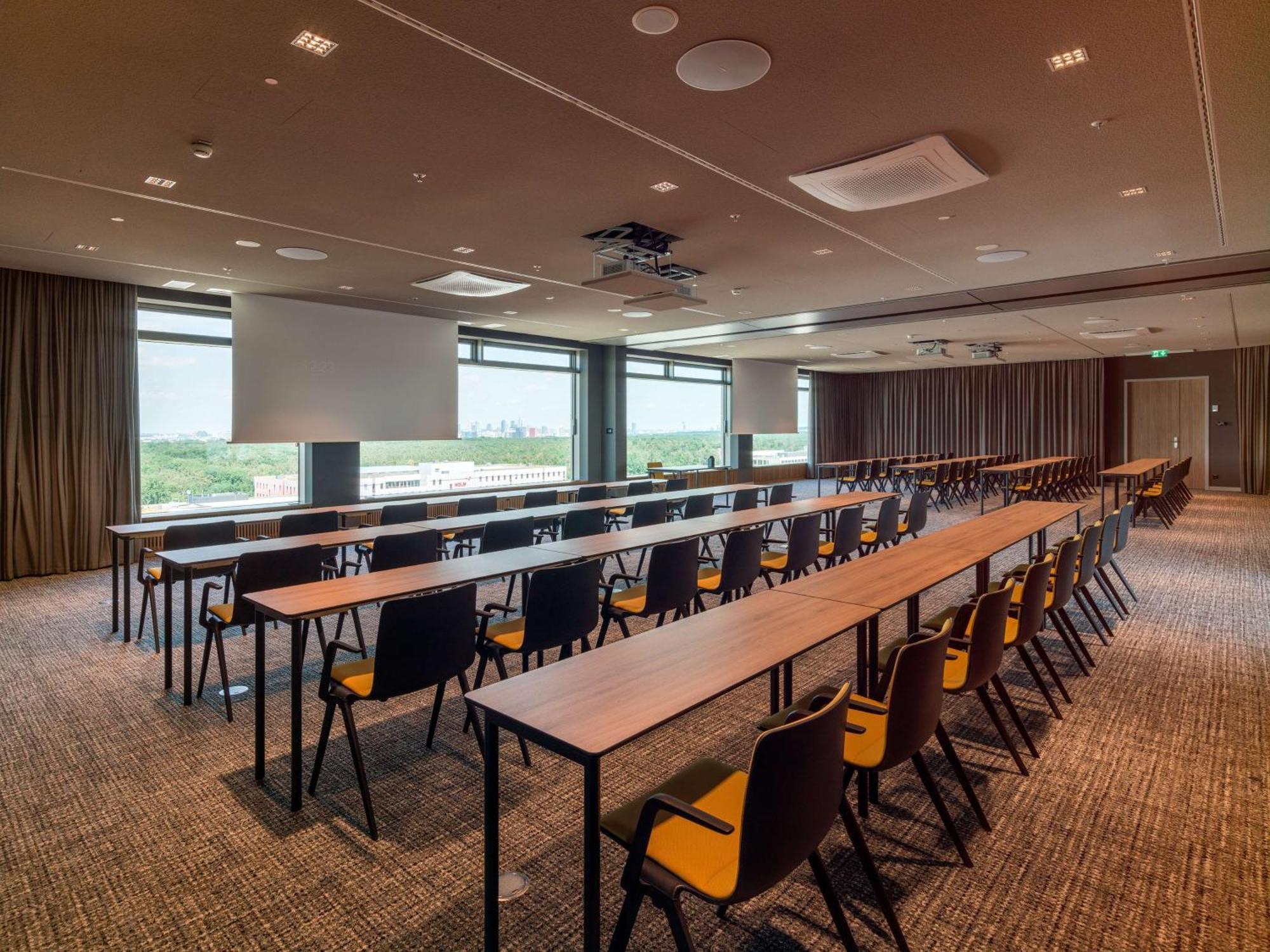 B'Mine Hotel Frankfurt Airport Frankfurt am Main Ngoại thất bức ảnh