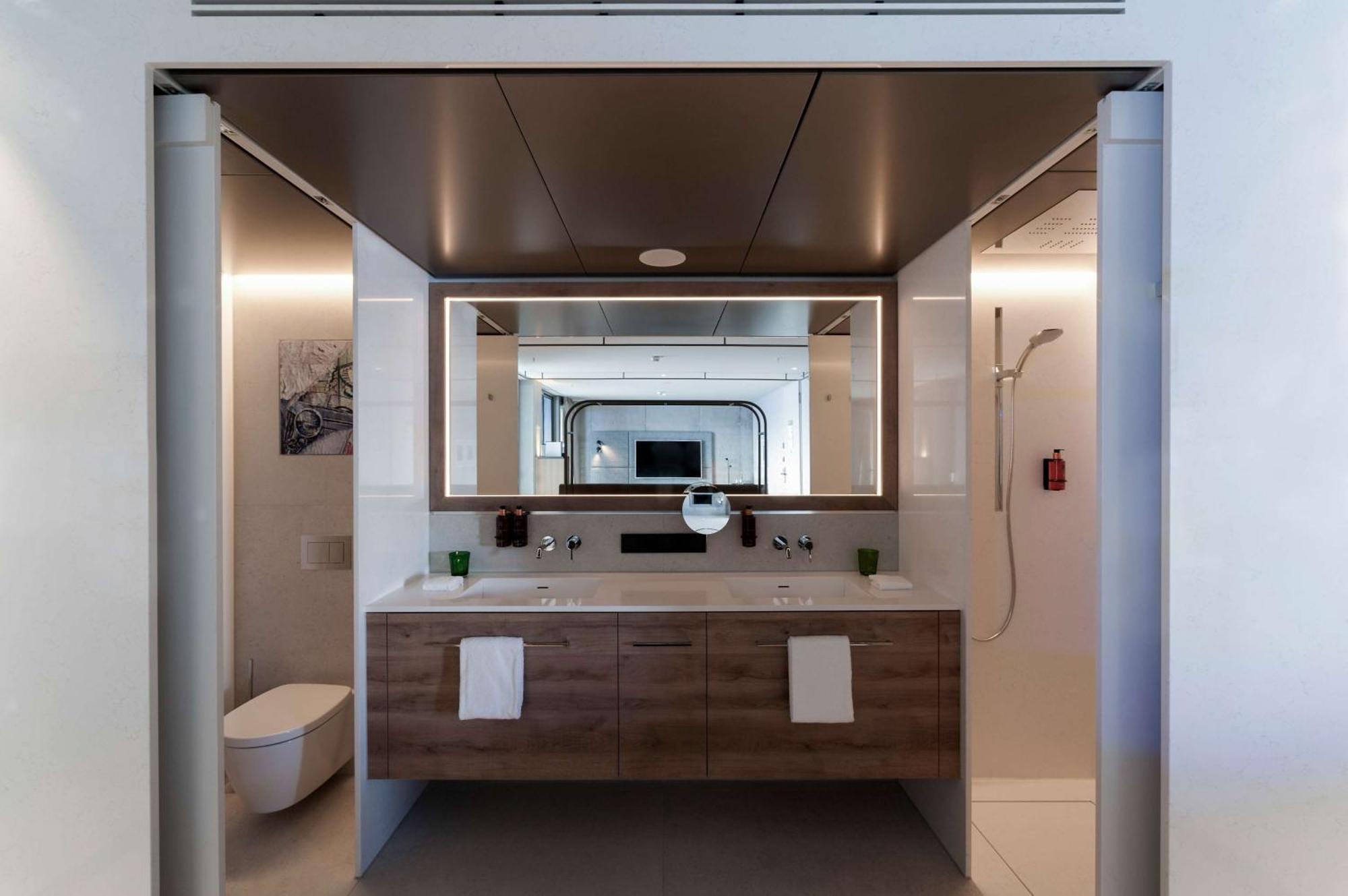 B'Mine Hotel Frankfurt Airport Frankfurt am Main Ngoại thất bức ảnh