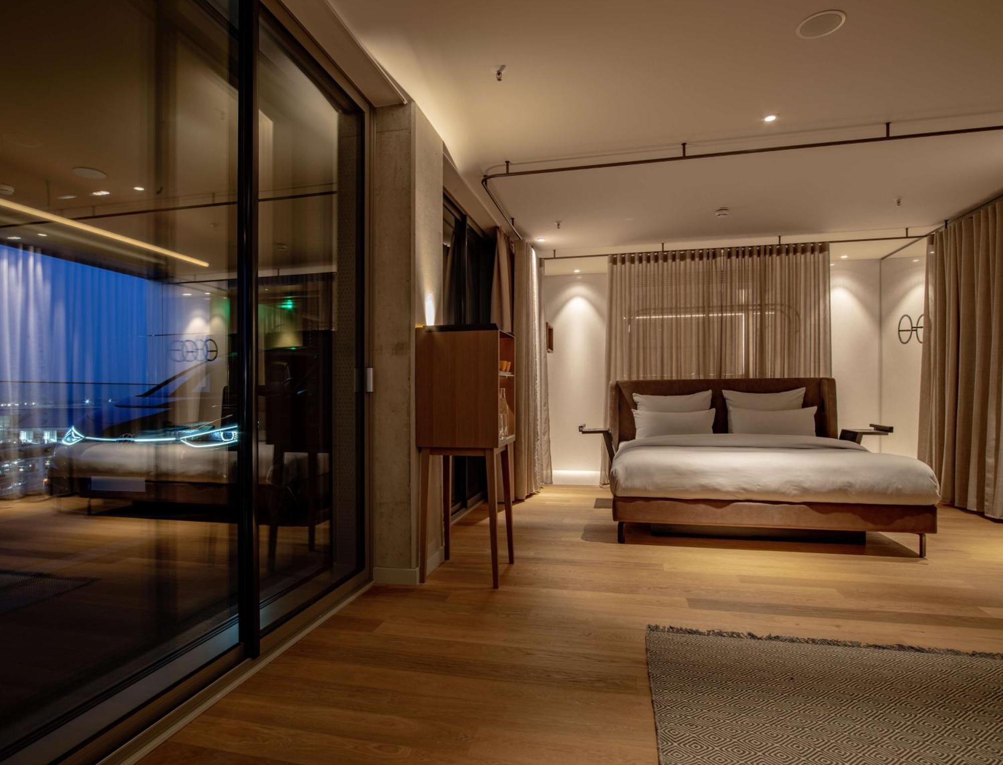 B'Mine Hotel Frankfurt Airport Frankfurt am Main Ngoại thất bức ảnh